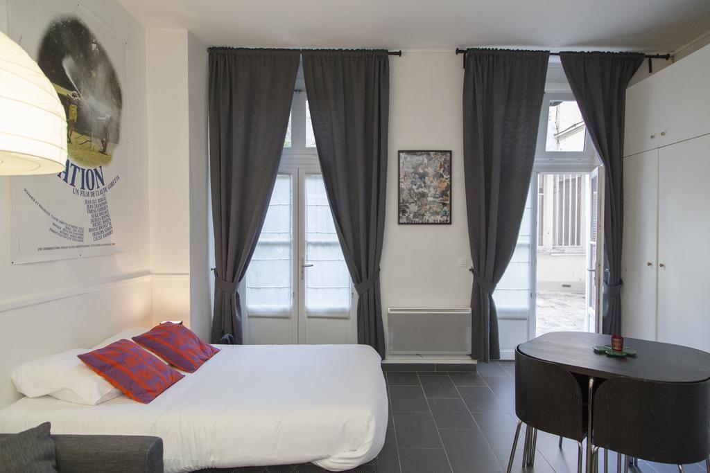Apartment Bonaparte Studio Paris